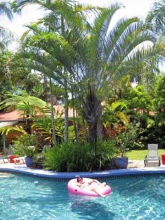 Pink Flamingo Resort Port Douglas Exterior photo